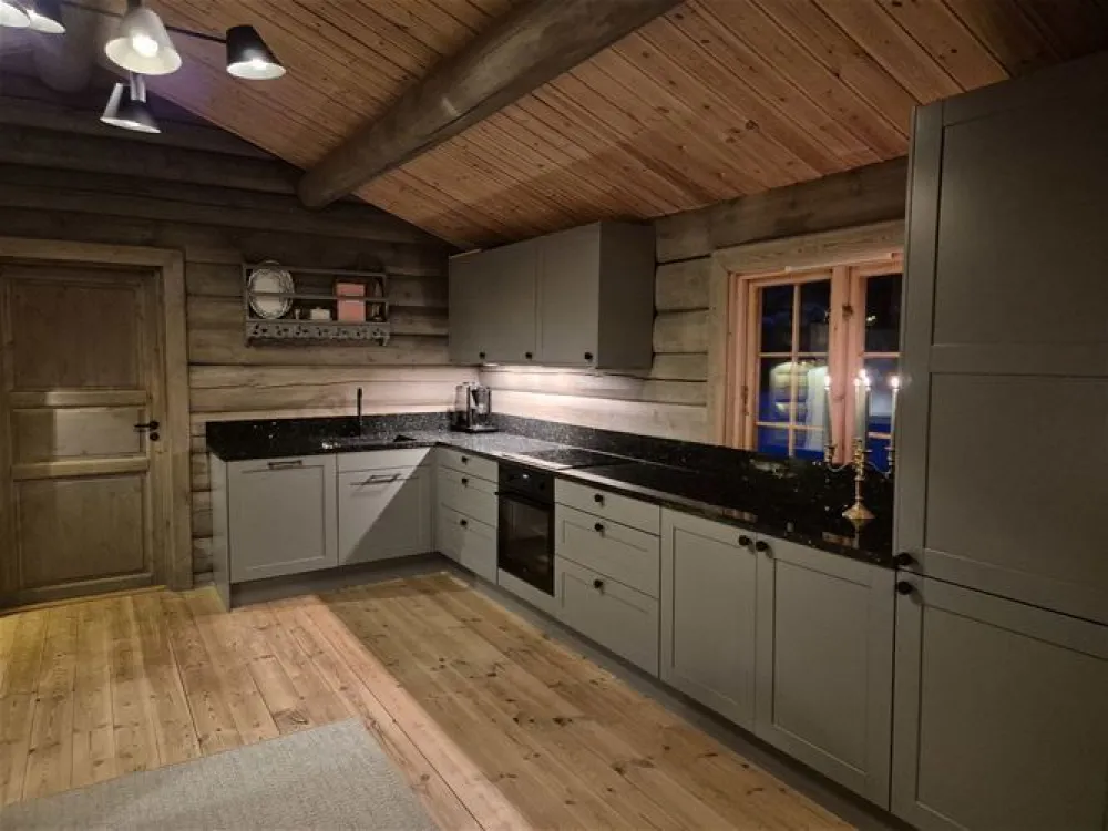 VARDVEGEN 31