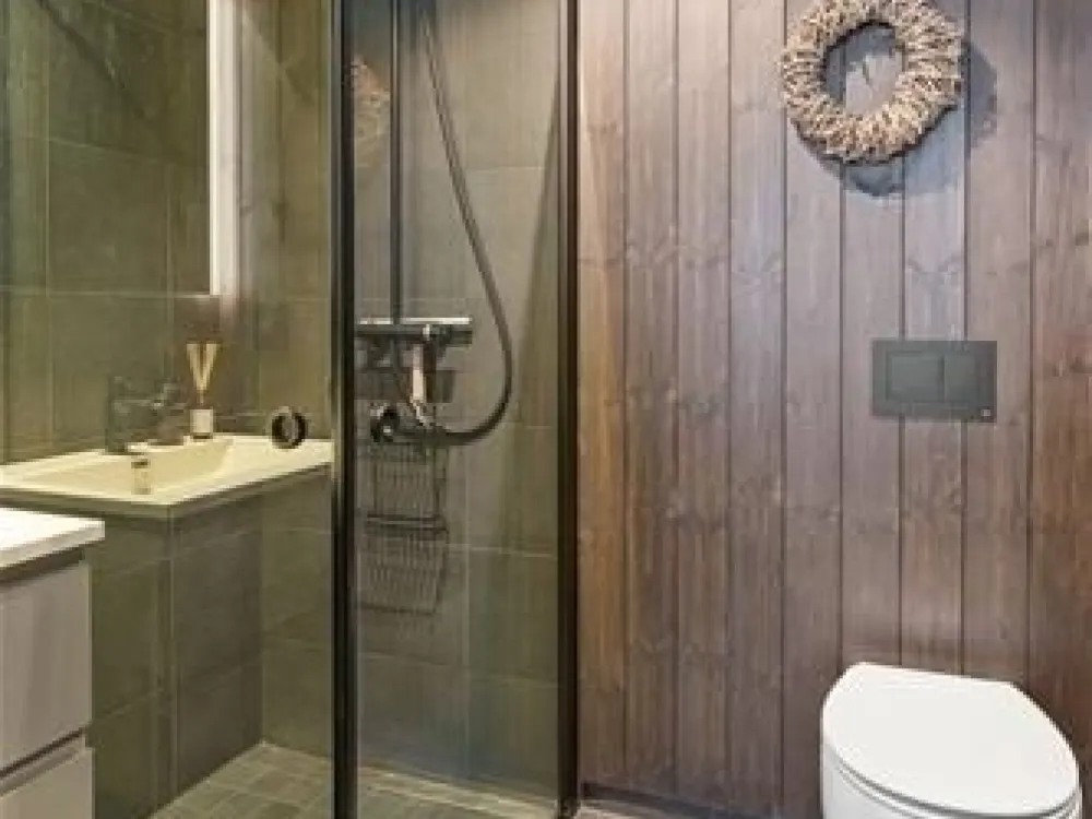 FAVN CHALET 56A