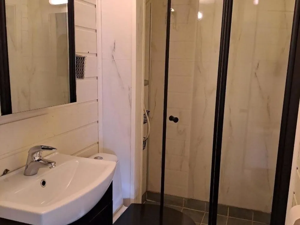 SØRLIA 12F